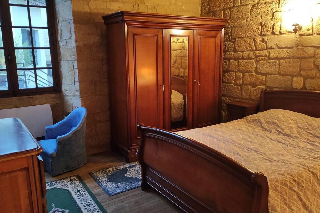 Demeure Du Xiiie-Xive S. Dans La Cite Medievale. Gourdon-en-quercy Buitenkant foto